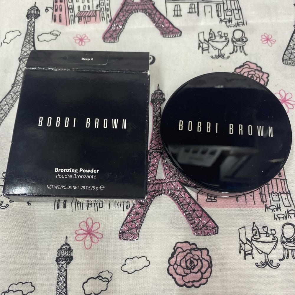 BOBBI BROWN  Bronzing Powder Deep 4 - 0.28 oz / 8 g Original New Box